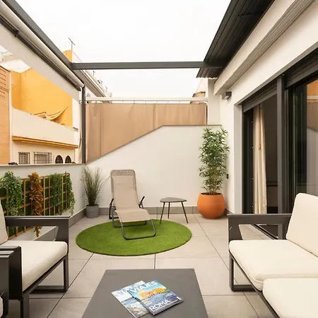 Bajeles Dúplex-ático Urban Appartamento Siviglia