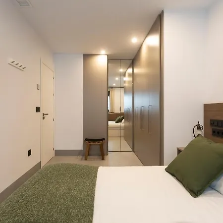 Bajeles Duplex-atico Urban Apartment